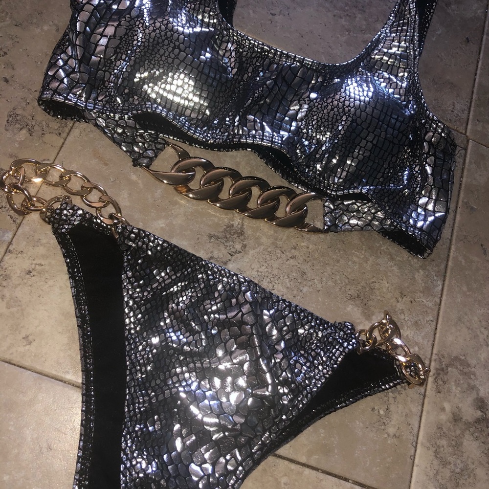 Zaful New! Silver Snakeprint Bikini Swimsuit Set - Picture 6 of 8